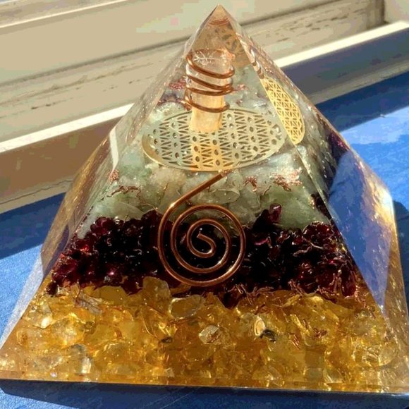 Triple Money Pyramid Energy Generator Promotes Wealth and Prosperity - Picture 1 of 2